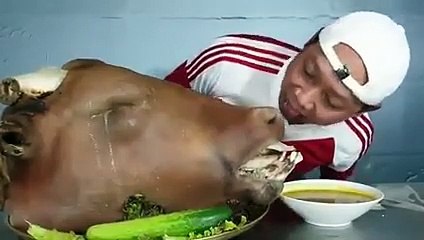Ada yang pernah makan kepala sapi???