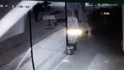 Büfenin malzemelerini böyle çaldılar