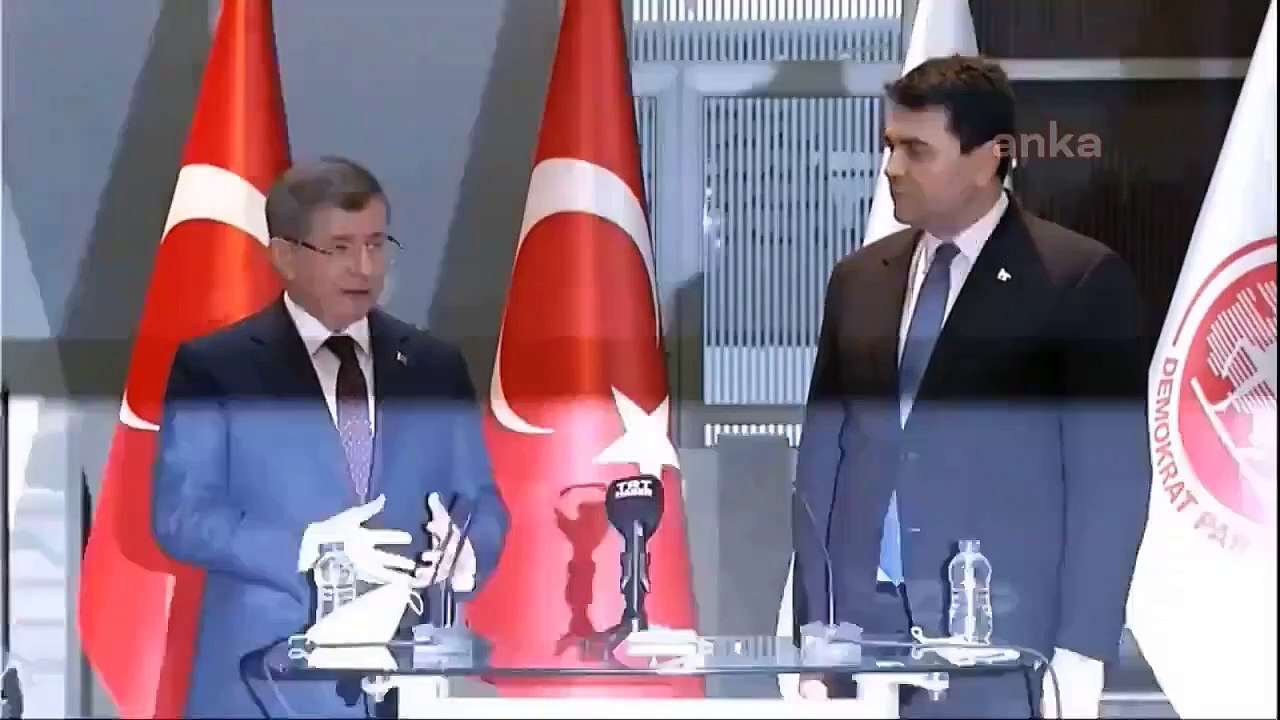 Ahmet Davutoğlu'ndan iktidara çok sert asgari ücret tepkisi: Gözden geçirmesinin vakti geldi!