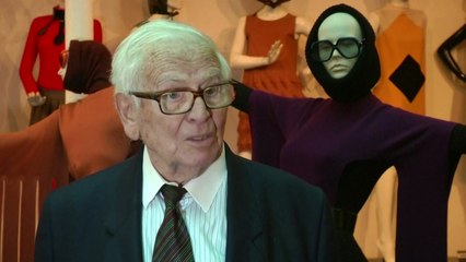 프랑스 패션계 전설, 피에르 가르뎅 별세...향년 98세 / YTN