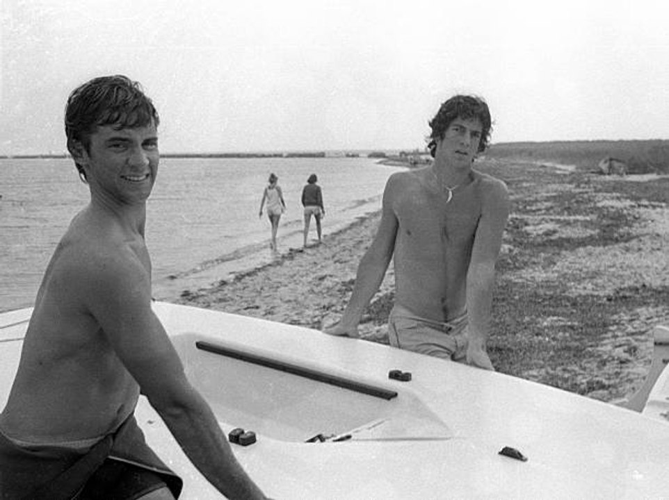 La dynastie Kawānanakoa et son descendant américain surf à Hawaï