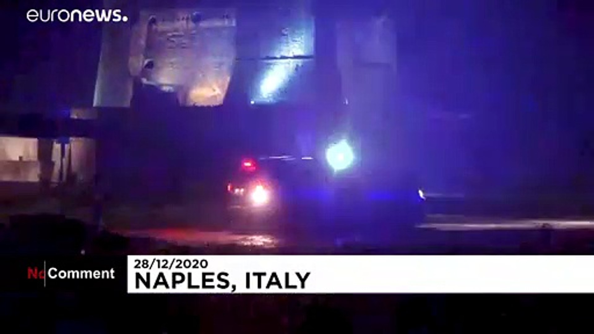 ⁣Мощный шторм в Неаполе