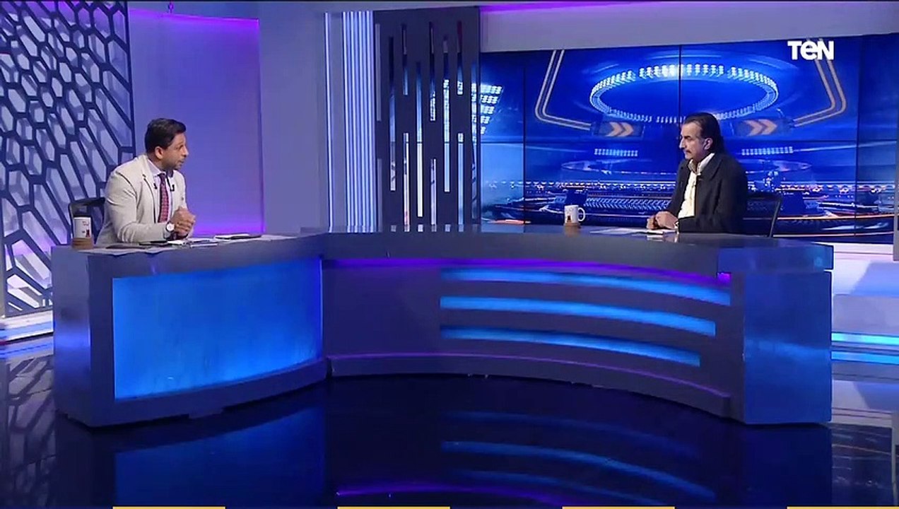 تعليقات عصام شلتوت على فقرة صورة وتعليق. عن ساسي ومصطفى محمد "عندك عقد احتراف قول والتاني لازم يفوق"