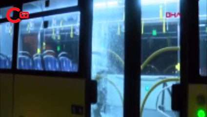 İETT otobüslerine taşlı saldırı