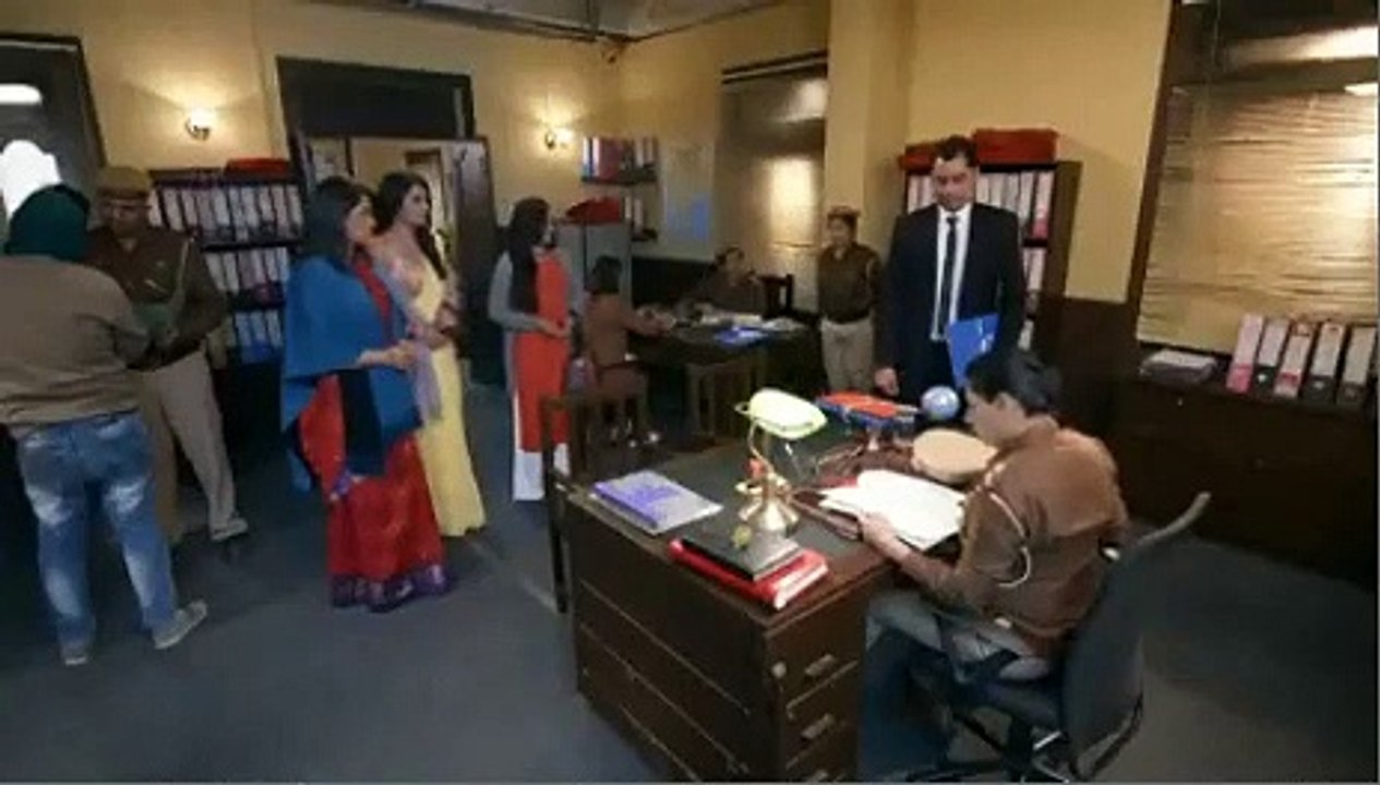 behind gilli danda player 31 December 2020