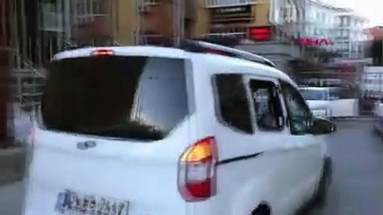 Şişli'de hemşireyi rehin alan saldırgan polis merkezine getirildi