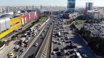 Kısıtlamaya bir gün kala dikkat çeken trafik yoğunluğu