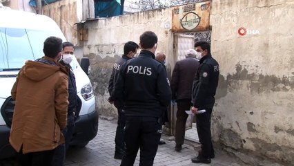 Tek başına yaşayan yaşlı adam evinde ölü bulundu