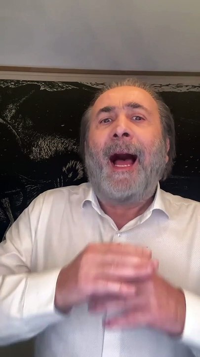 Ο Λάκης Λαζόπουλος και το Αλ Τσαντίρι Νιουζ επι...