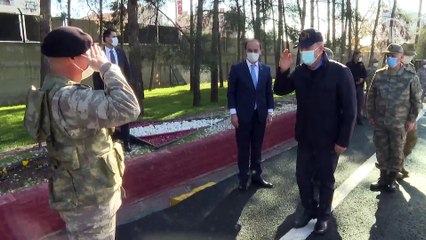 Milli Savunma Bakanı Akar ve TSK komuta kademesi sınır hattında