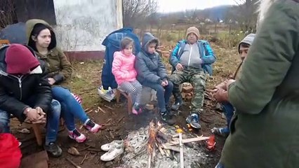 Több százan menekültek el a földrengés sújtotta területekről