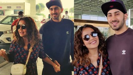 Neha Kakkar Rohanpreet Singh का NEW YEAR CELEBRATION, WATCH VIDEO | Boldsky