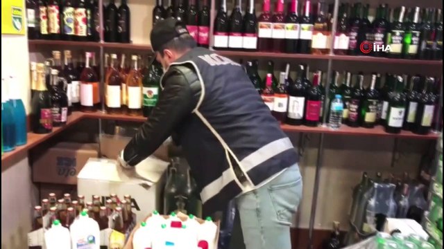 2020’de İzmir’in sahte ve kaçak içki bilançosu: Bin 650 şişe kaçak içki, 24 bin şişe sahte içki, 93 ton etil alkol
