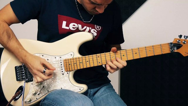 Iron Maiden - 2 Minutes To Midnight (Guitar Tutorial)