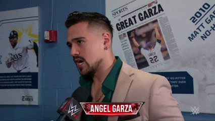 La rosa de Angel Garza es pisoteada por R-Truth y la mafia del título 24/7 | RAW Español Latino ᴴᴰ