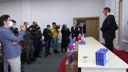 Niğde Belediye’sinden Eğitime ‘Tablet’ Desteği