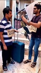 साल 2020 को 21 ने किया इस तरह से विदा, पहनाई जूते की माला