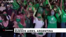 فيديو: هكذا جاءت ردّة فعل المؤيدين والمعارضين لقانون الإجهاض في الأرجنتين