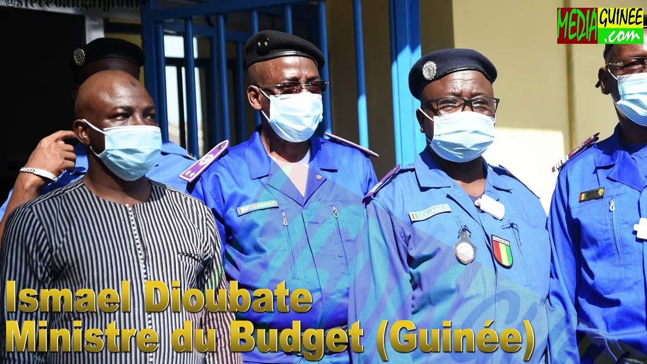 Remise de diplômes aux jeunes douaniers : les mots du ministre du Budget Ismaël Dioubaté