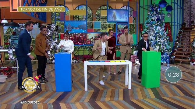 ¡El último juego del año de VLA ya está aquí! Botellas de agua de colores. | Venga La Alegría