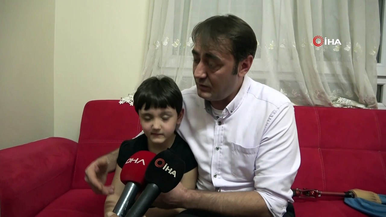 Minik Özge, yeni yıla ve yaşına, yeni proteziyl...