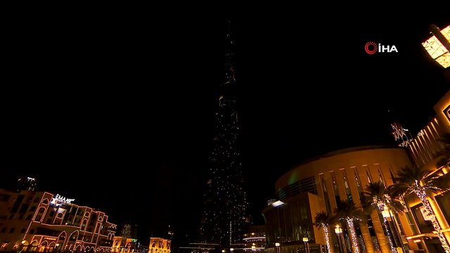 - Dubai yeni yıla havai fişek ve ışık gösterisiyle 'merhaba' dedi