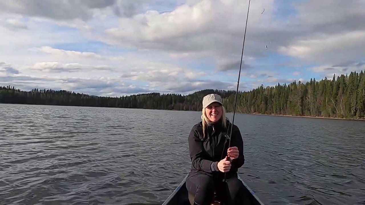 Fishing on Little McLeod Lake in Carson Provincial Park! video Dailymotion