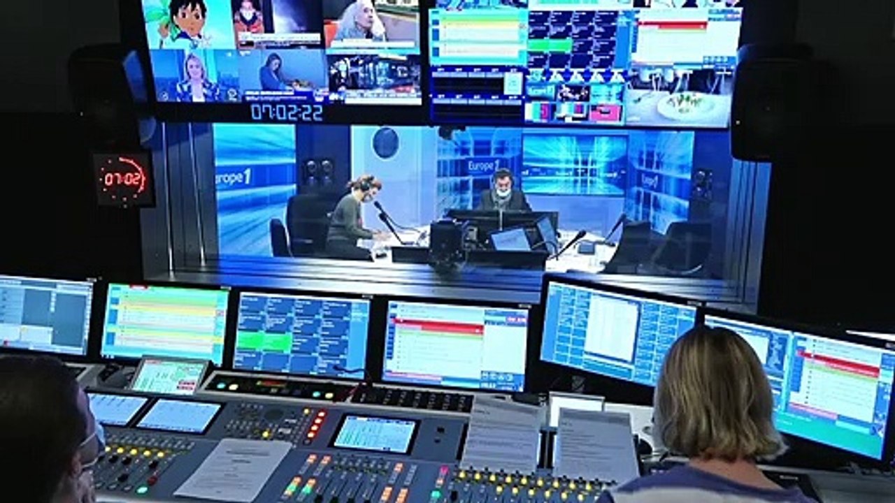 "Avant c'était la folie sur les Champs-Elysées", la célèbre avenue vide lors du Nouvel An