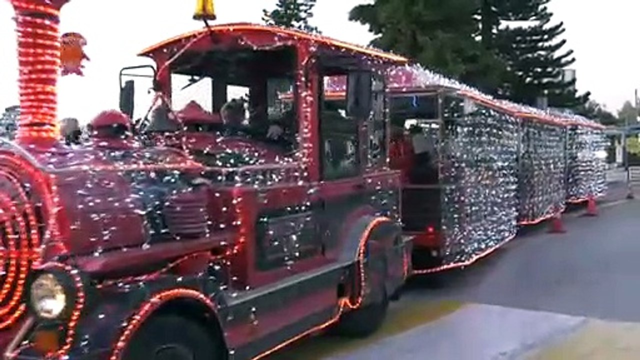 Φιλαρμονική του δήμου Χαλκιδέων για Πρωτοχρονιάτικα Κάλαντα