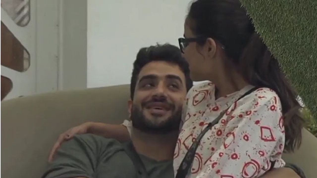 Bigg Boss 14; Jasmin संग शादी पर ये बोले Aly; शरमा गई Jasmin | FilmiBeat