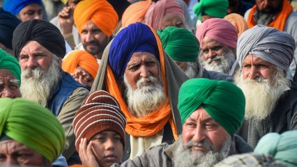 Nonstop: Farmers meeting before crucial talk with government
