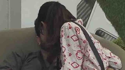 Bigg Boss 14; शादी की बात करते करते Jasmin और Aly देर तक करने लगे KISS | FilmiBeat