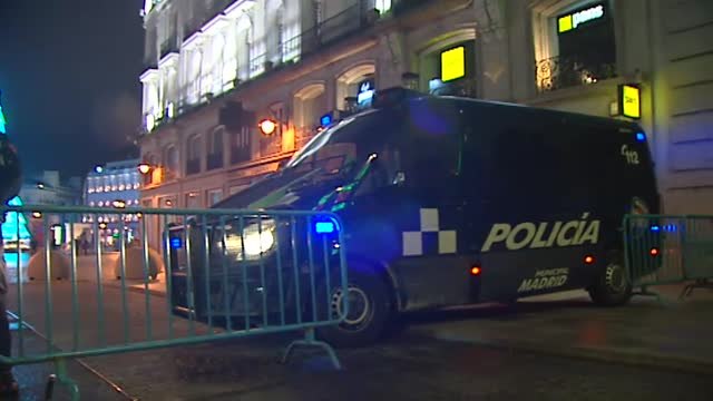 La Puerta del Sol recibe casi desierta al 2021, no ocurría desde la Guerra Civil