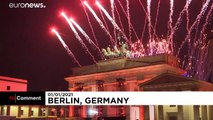 Frohes neues Jahr: Feuerwerk in Berlin und anderen Hauptstädten