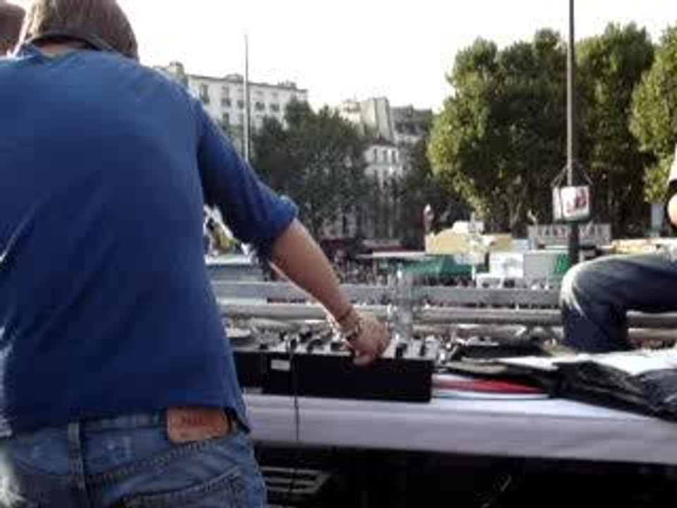 David Guetta outdoor @ Paris