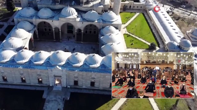 Selimiye’de Yılın İlk Cuma Namazı Pandemi Kuralları Altında Kılındı