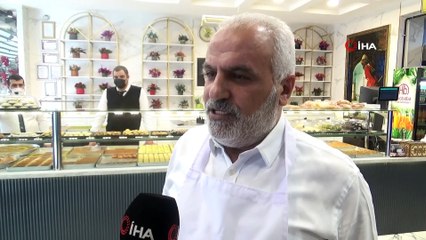 Kısıtlamada evlere servisle vatandaşlara hizmet etmeye devam ediyorlar