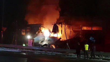 대전시 폐자재 야적장에서 불...7시간 넘게 진화 중 / YTN