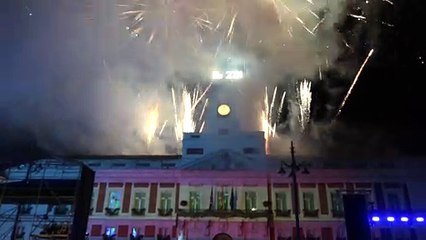 La Puerta del Sol tras dar las Campanadas: una imagen insólita