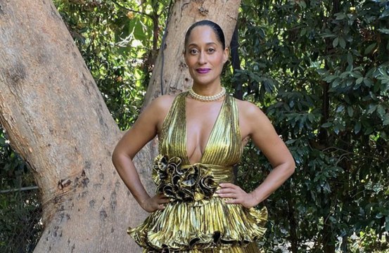 Tracee Ellis Ross guarda roupas velhas