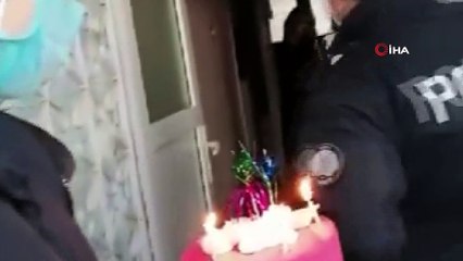 Polis ekipleri, 155'i arayıp pasta isteyen 8 yaşındaki Rabiya'nın doğum gününü kutladı