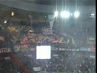 Descargar video: Tifo 5 ans authentiks paris PSG - asse