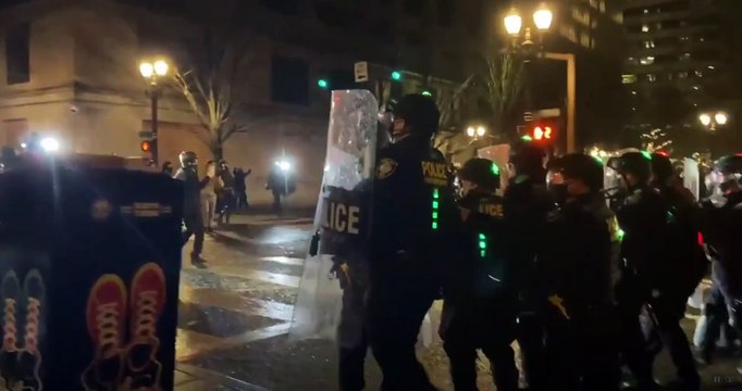 БУНТ В ПОРТЛЕНДЕ