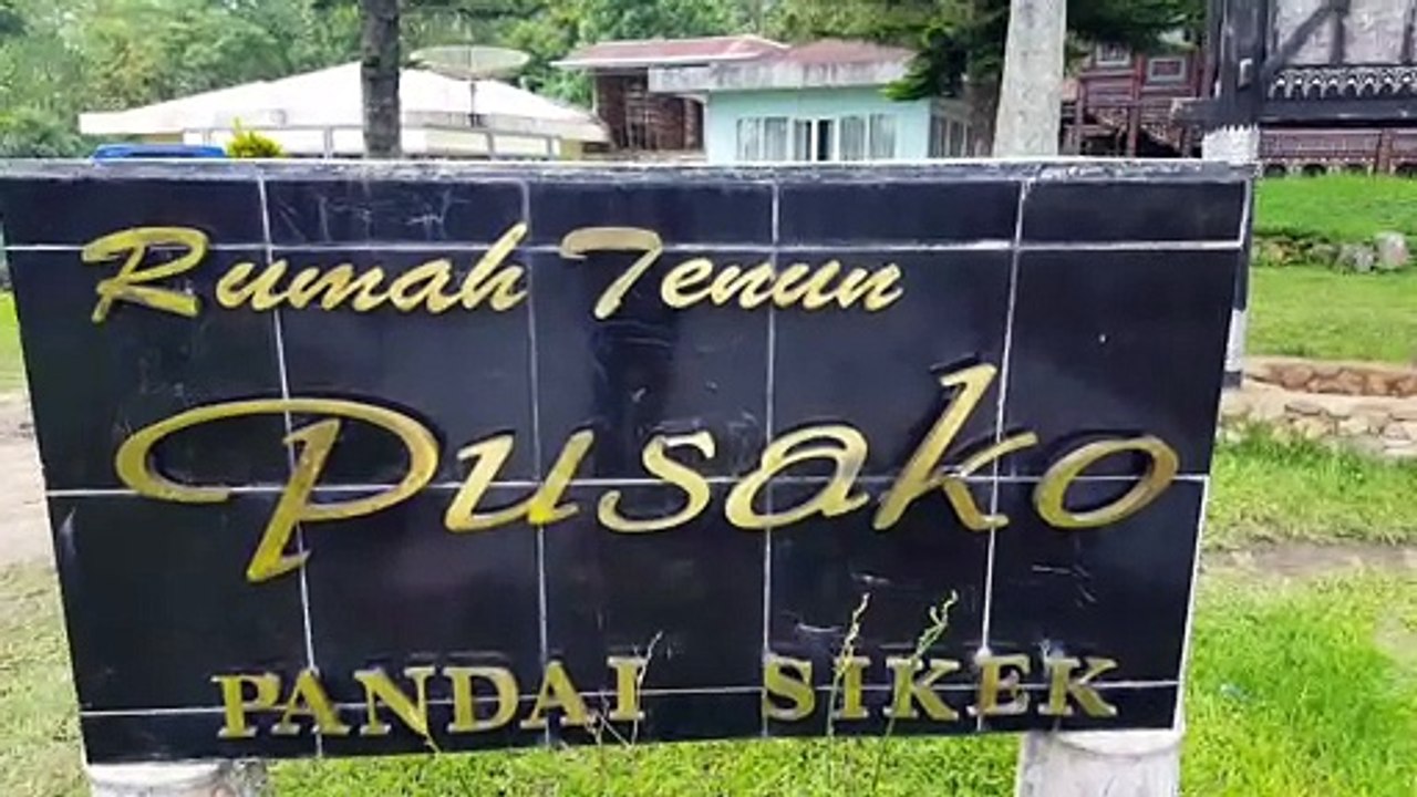 Rumah Tenun Pusako Pandai Sikek