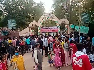 कोरोना का भय, पिछले साल से आधे पर्यटक कानन पेंडारी पहुंचे