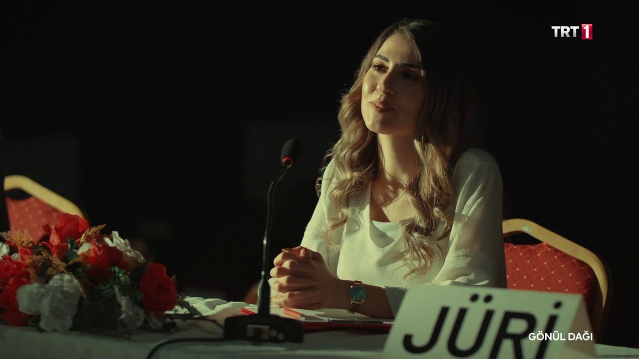 Bahça Duvarından Aştım Böyle Söylenir