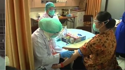 Menanti Vaksinasi COVID-19 Gelombang Pertama