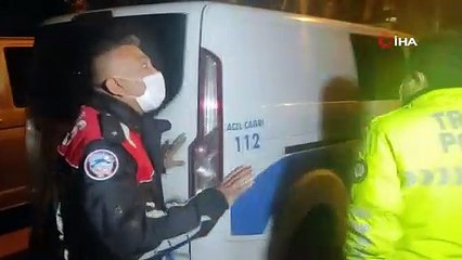 2 polisin kaza yapmasına neden olan alkollü avukat ortalığı birbirine kattı