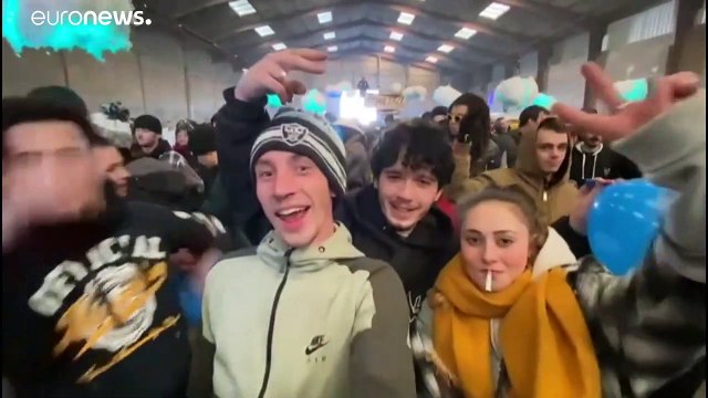 بانكوك تفرض إغلاقا جزئيا للحد من تفشي الوباء التاجي