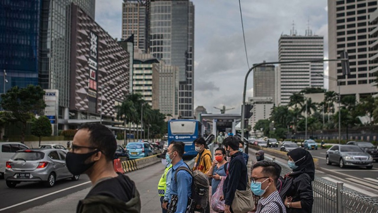 Masuk 2021, Bagaimana Nasib PSBB Jakarta? - Highlight Primetime News Metro TV